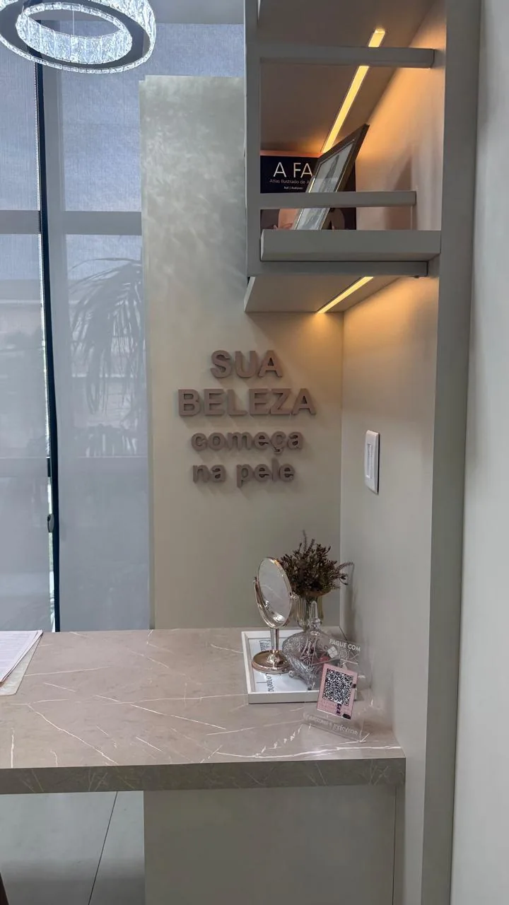 Detalhe do espaço com a frase Sua beleza começa na pele