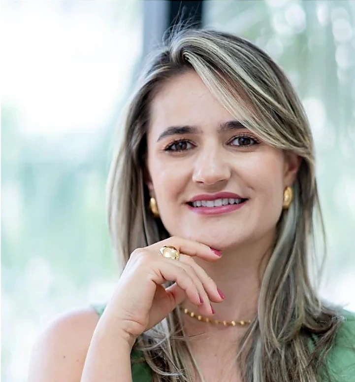 Gisele Cordeiro, profissional de estética avançada em Cláudio, Minas Gerais